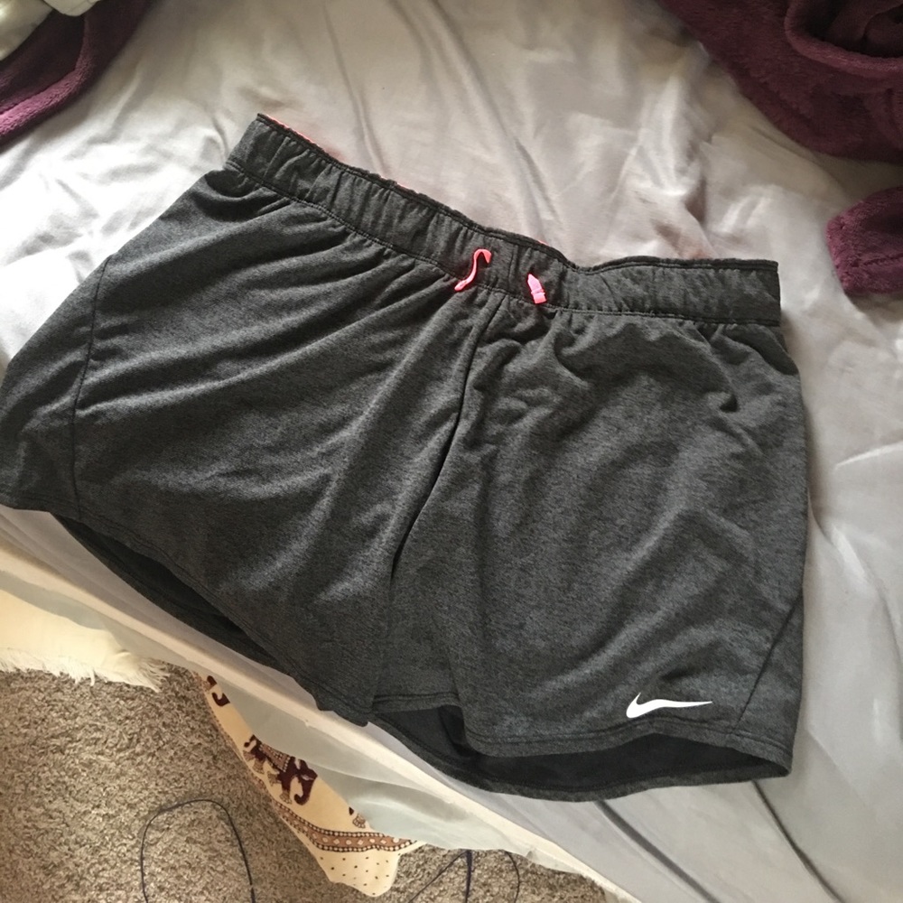 Nike shorts (dark grey)